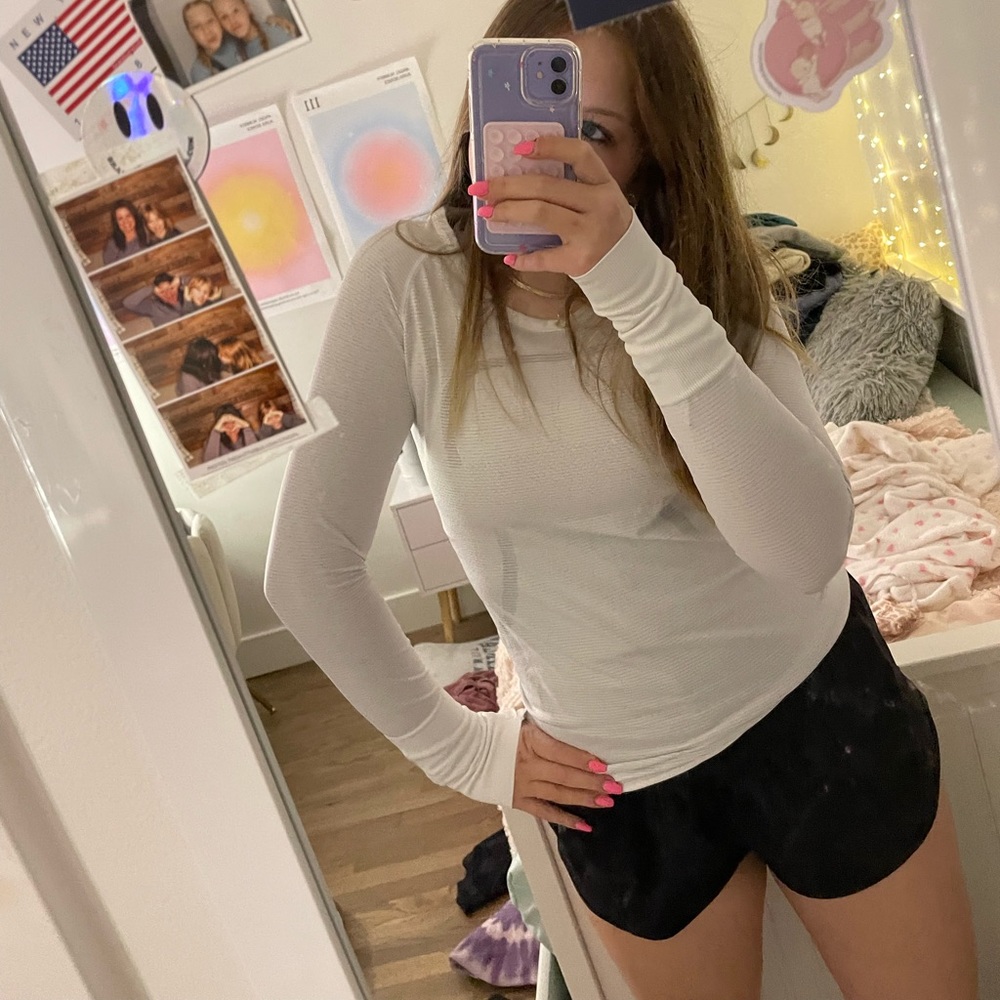 White lulu Swiftly tech